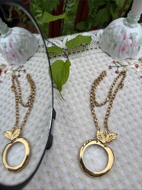 Vintage Gold Apple Magnifying Glass Pendant Necklace #365